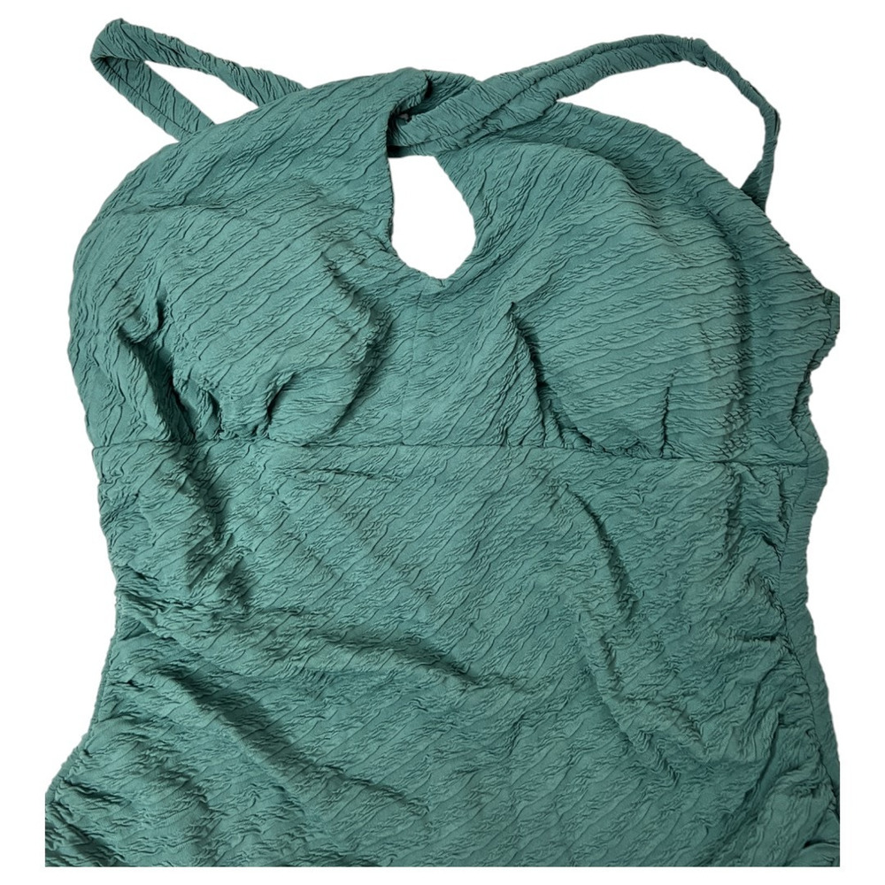 Cupshe Ruched Push-Up Tummy Control One-Piece - Picture 5 of 10